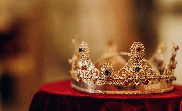 crown-706×432